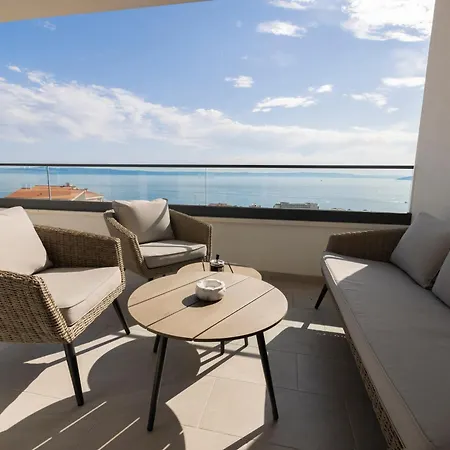 Lusi Apartment Makarska