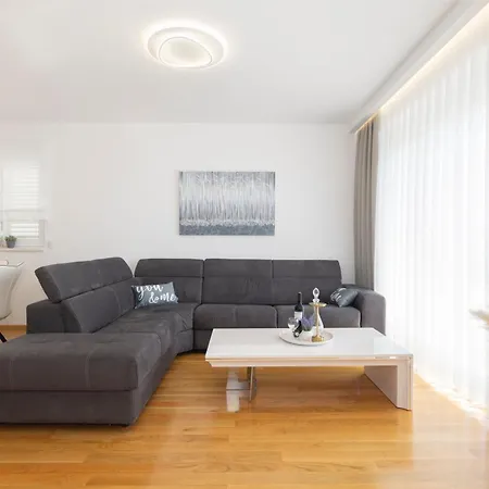 Lusi Apartment